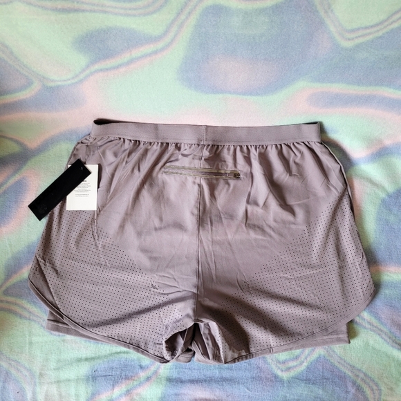 Mono B workout shorts - Picture 2 of 4